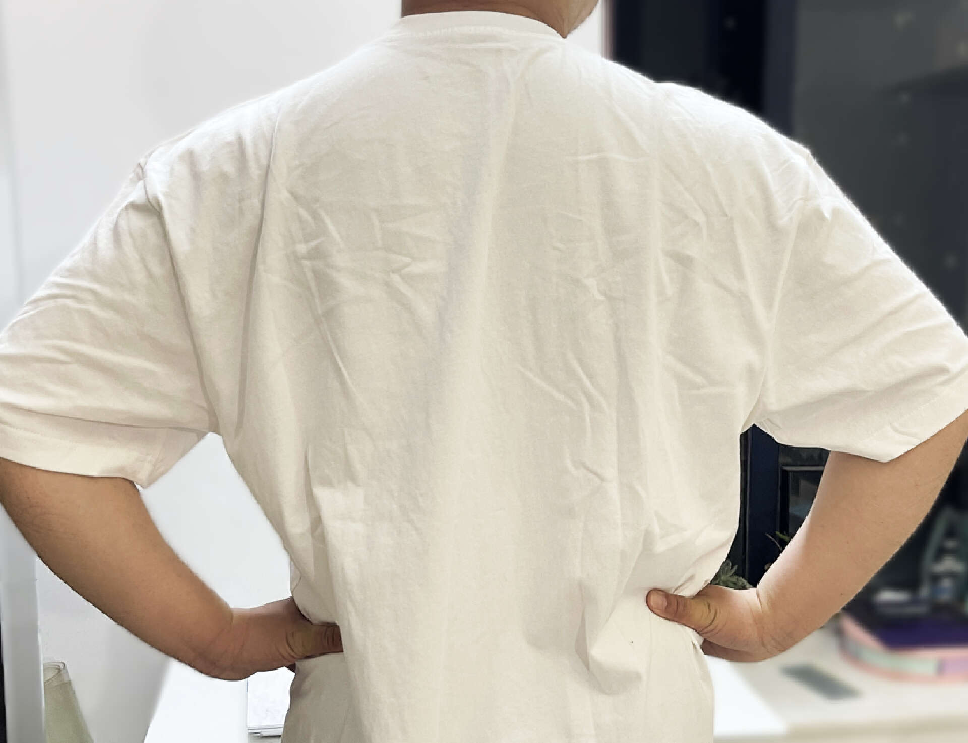 百元以内,极简穿搭,这五件短袖让你出门成潮男