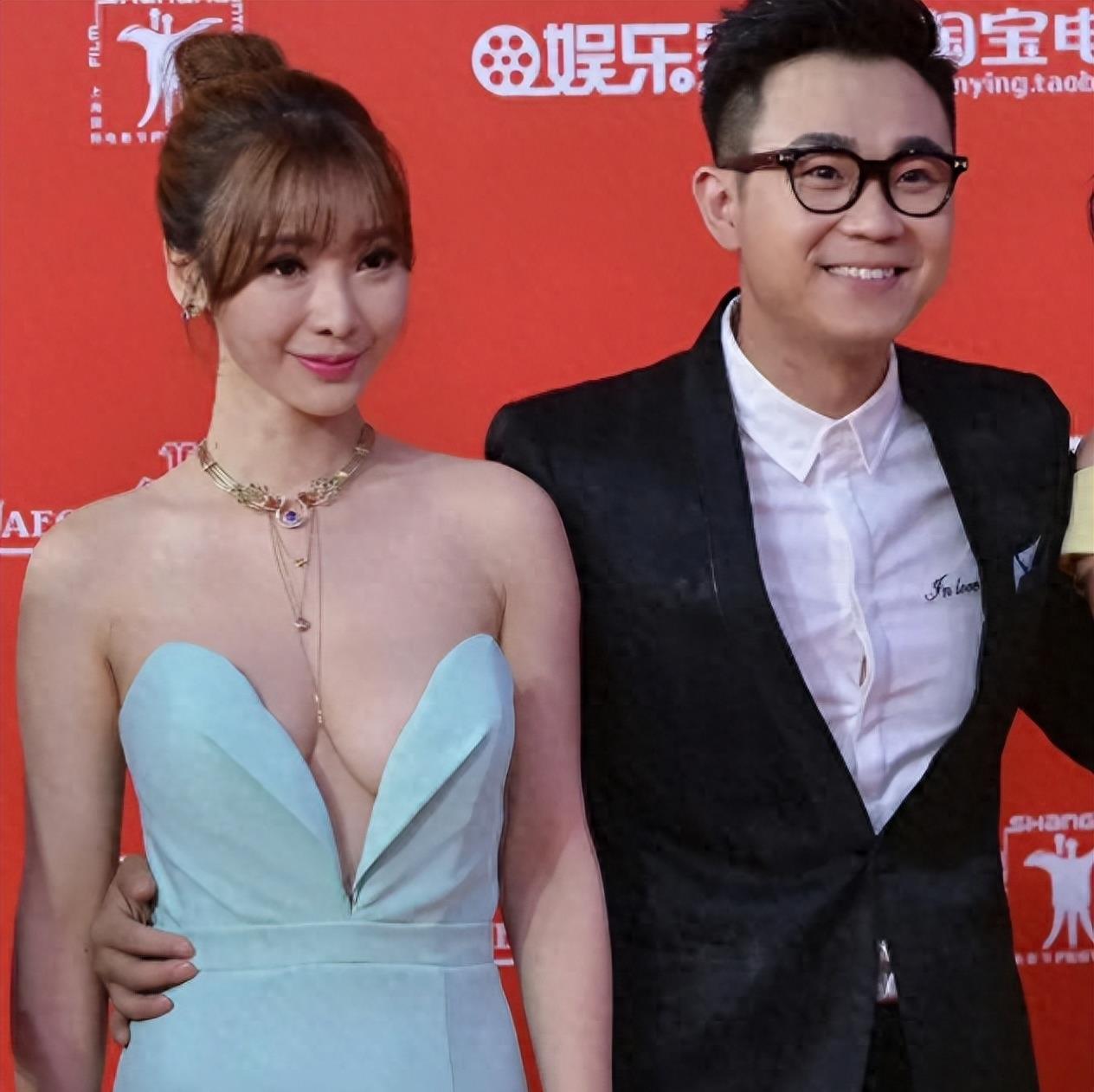 “魅惑装”!“超级方便裤”!神秘城市的角落,魔幻世界激情舞台