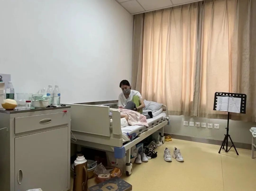 小孩子学舞蹈下腰是不是很危险 (幼童学舞下腰的危害)