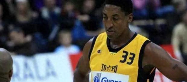 邓肯：从老实人到潮男，退役后彻底改变形象！