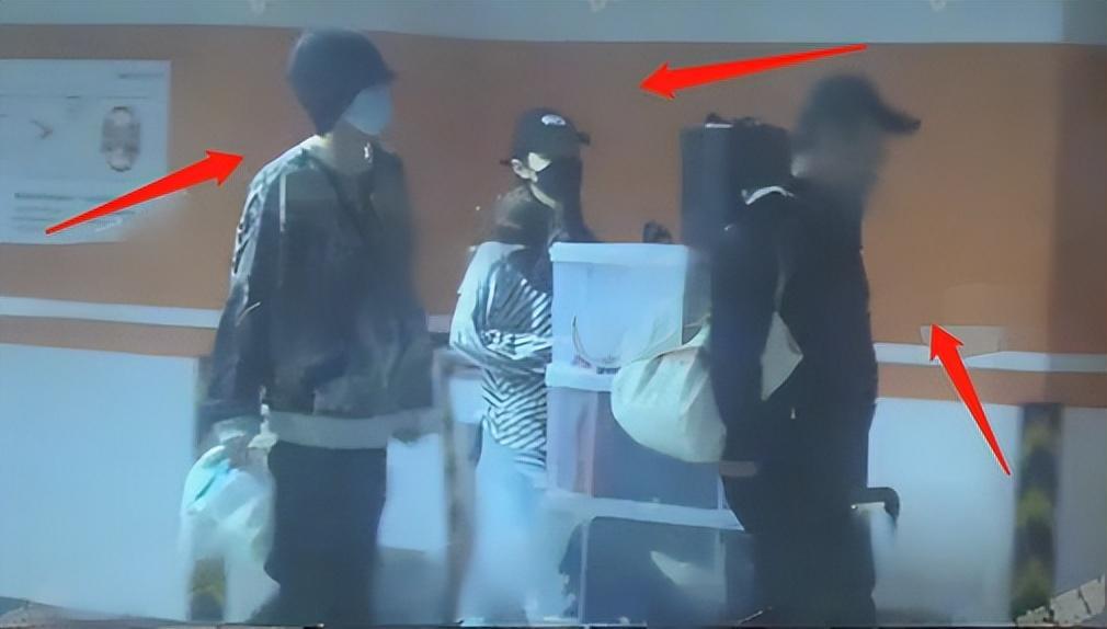 白敬亭直男事迹,白敬亭最优秀的几个女朋友