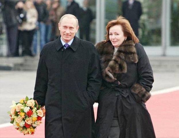 前“第一夫人”柳德米拉：不爱总统爱平民，与普京离婚再嫁小鲜肉