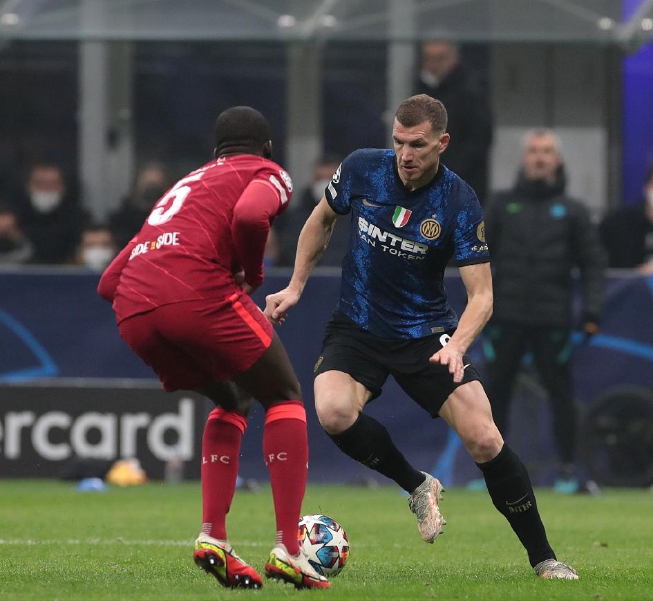 穆里尼奥帮助国米卫冕，哪怕自己无人可用，也要送来神锋攻城拔寨