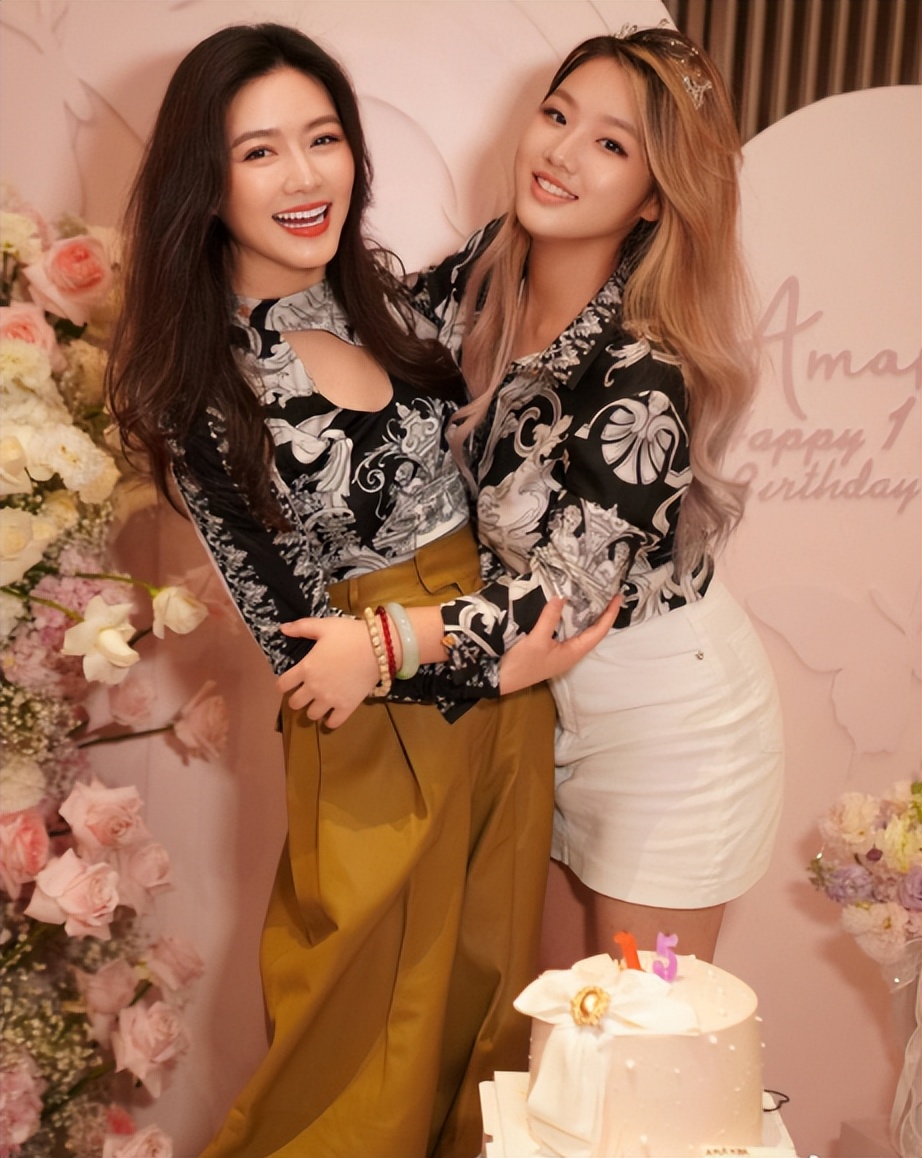 田海蓉被抛弃后活得最精彩,田海蓉丈夫葬礼视频