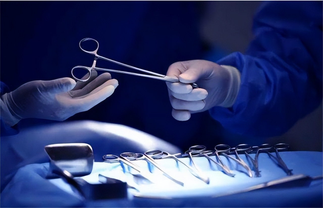 断骨增高的李亚诺是哪里人,李亚诺截骨长高是真人真事吗