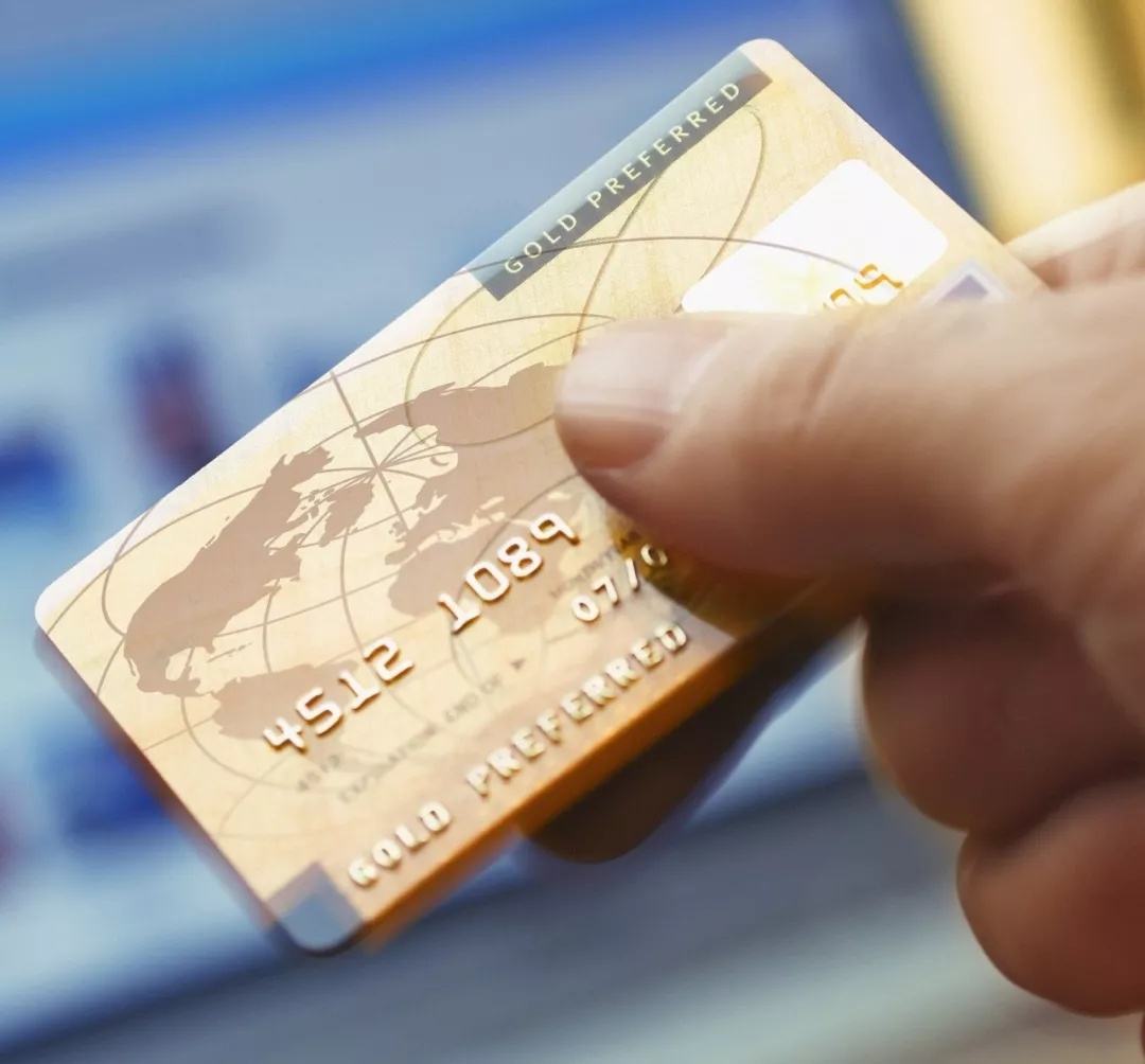 严打套现,信用卡以卡养卡有什么风险