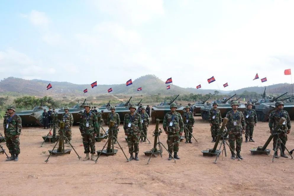 柬埔寨购买中国武器装备吗,柬埔寨购买中国炮兵装备