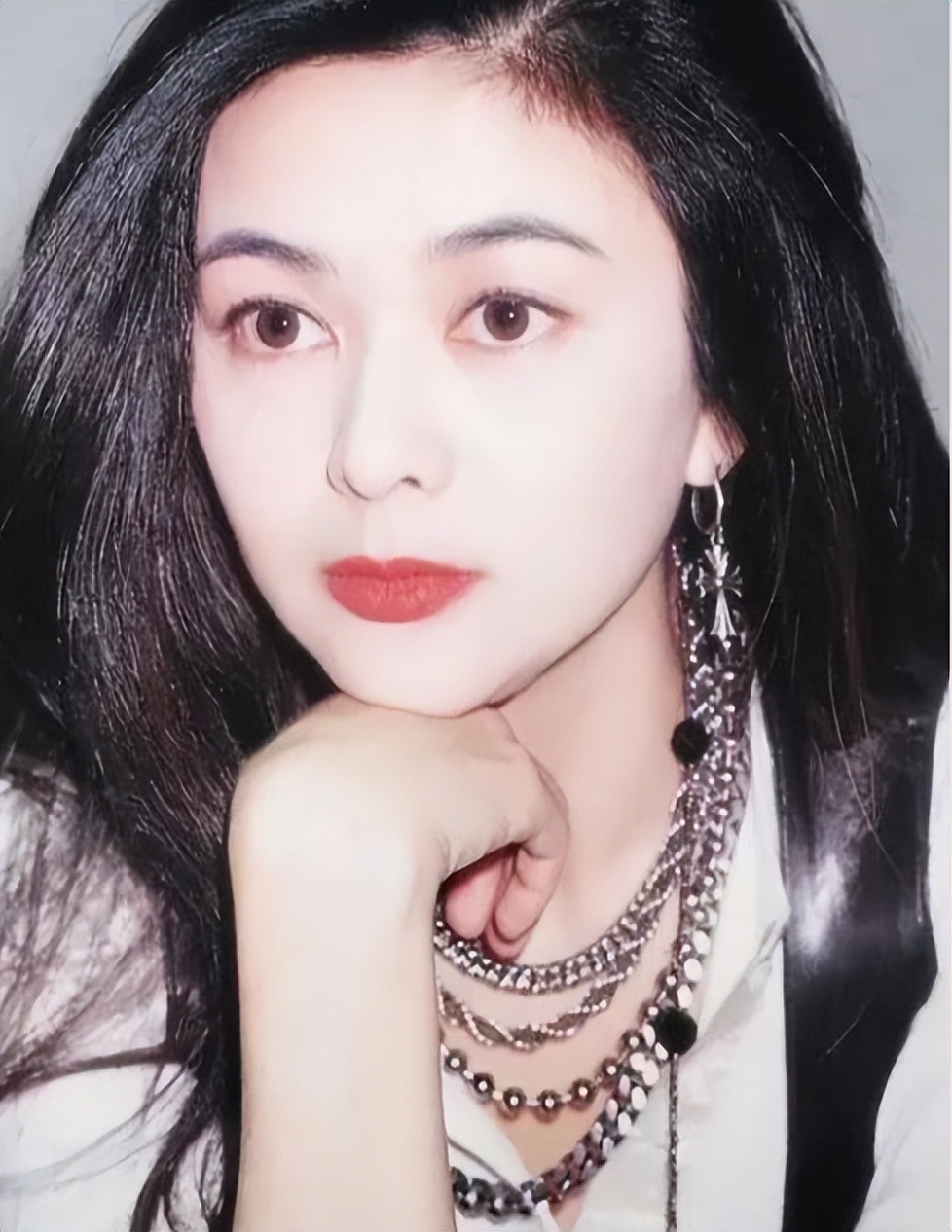 关之琳背了这么多年高尔夫球的黑锅，如今终于被刘銮雄澄清了！