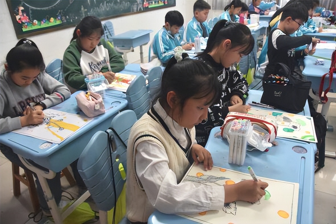 田家炳小学开设花式社团课程重建疫情后校园活动