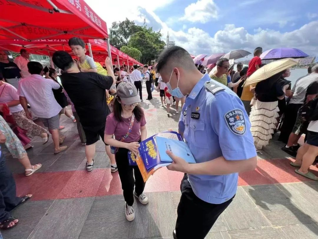 筑牢龙舟赛安保,赛龙舟之水警维护治安篇