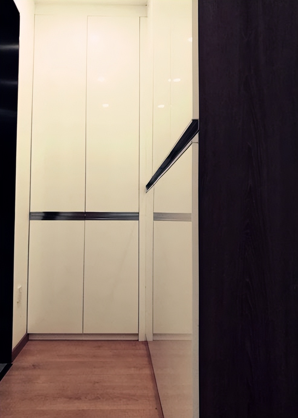 把窗户拆了变成阳台效果图,客厅阳台改造窗户