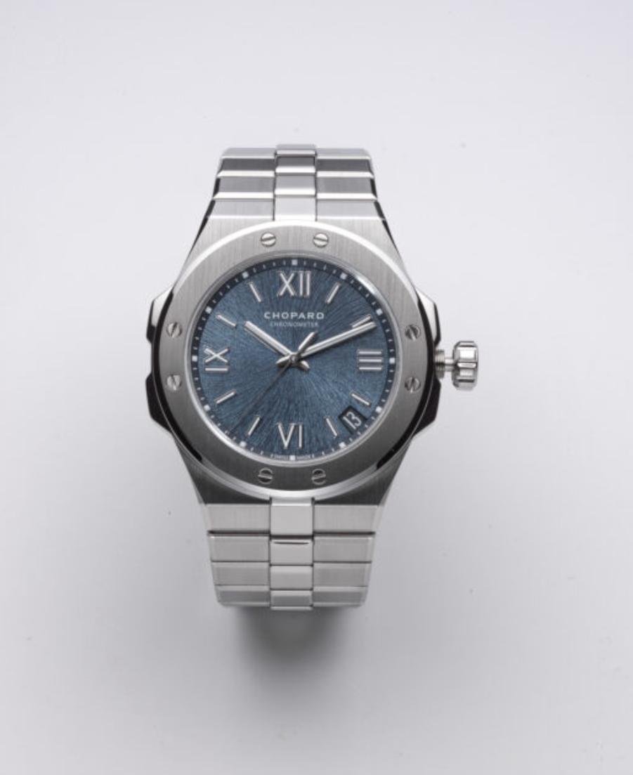 名表专柜一般都不给试戴,名表专卖店都买不到表