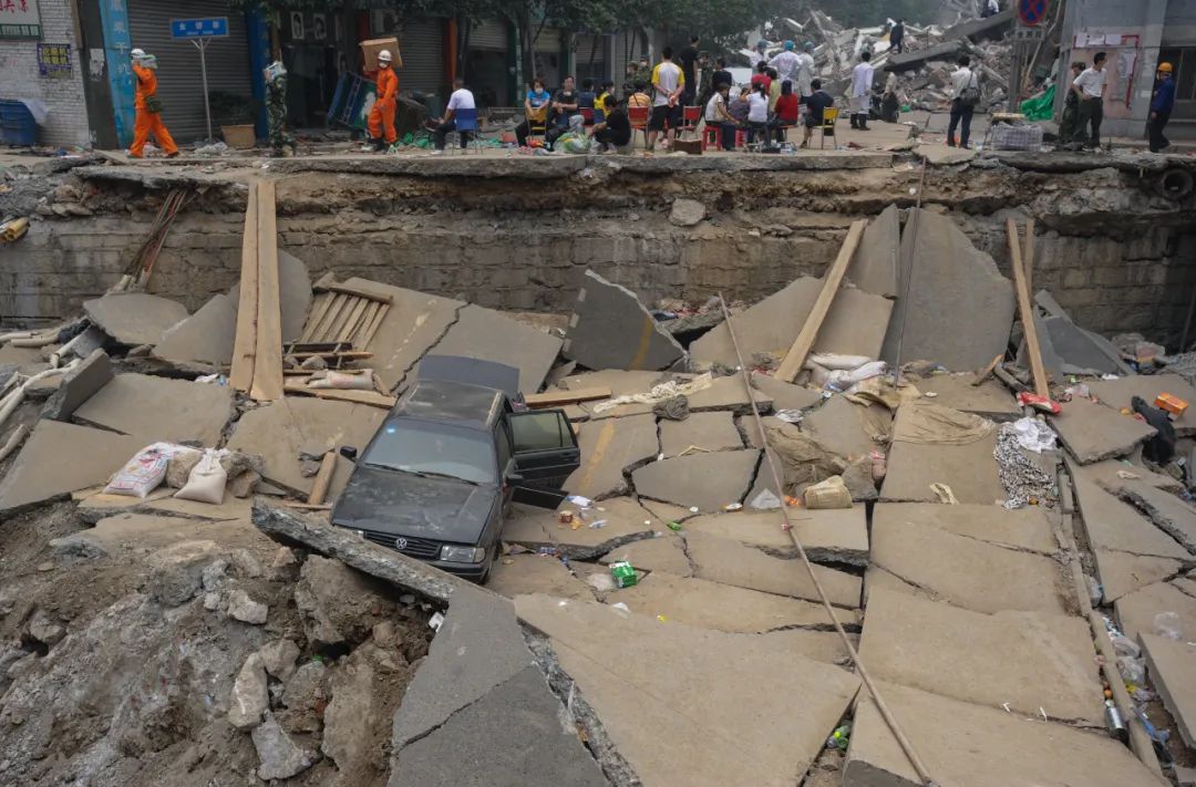 汶川地震15周年记录图片,汶川地震这些画面让人噙满泪水