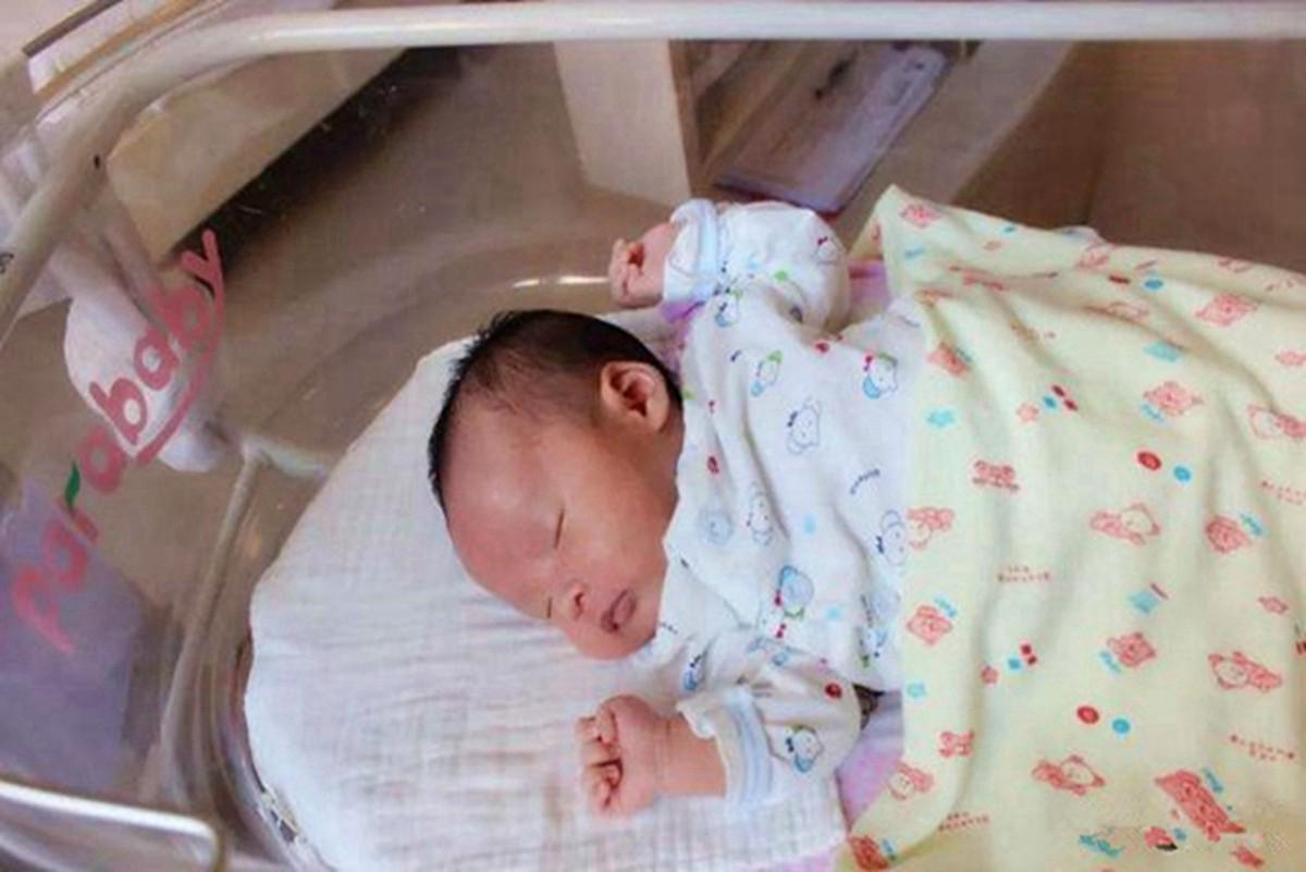 人口出生率跌破1%跟什么原因有关,2021人口出生率下降原因