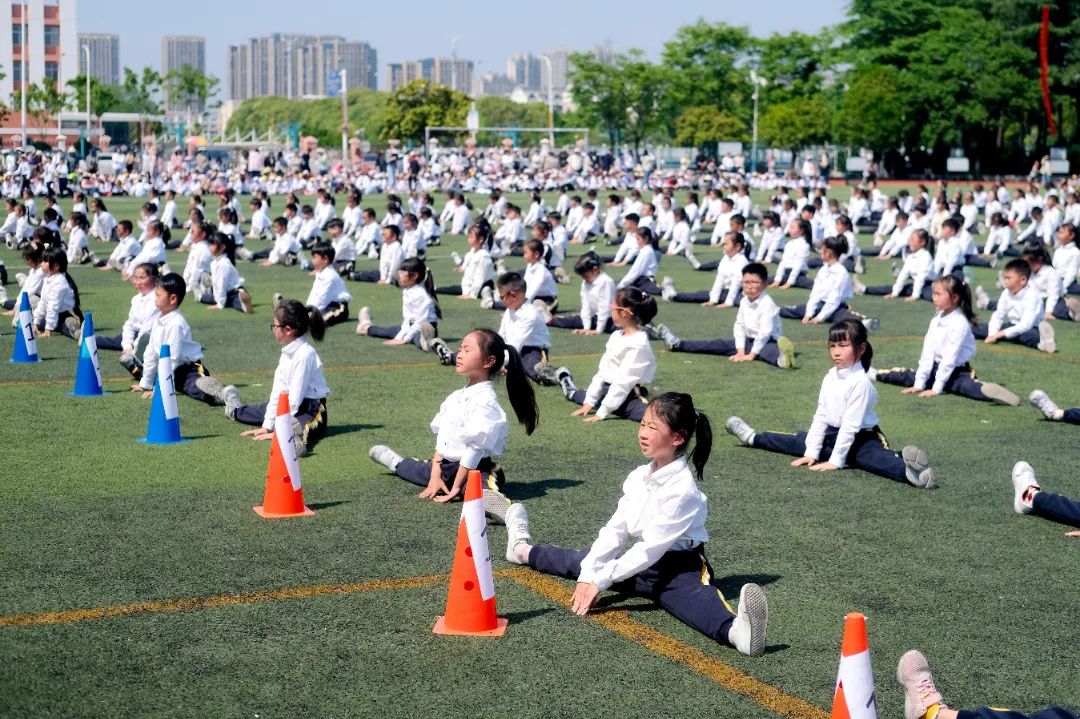 泰州中小学足球联赛,泰州智堡实验学校校运会接力赛