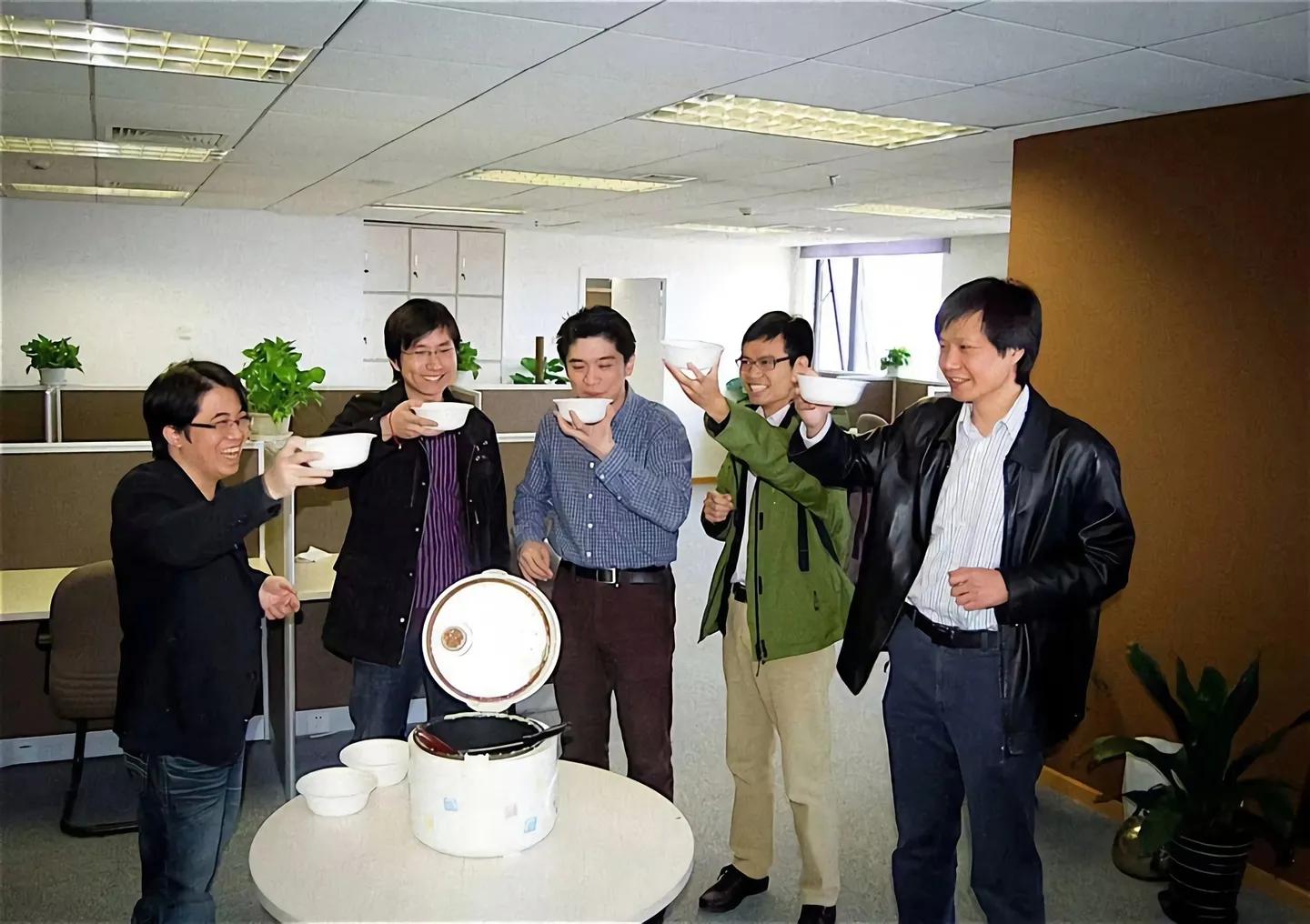 雷军创建小米的故事,雷军创办小米的历程的原因