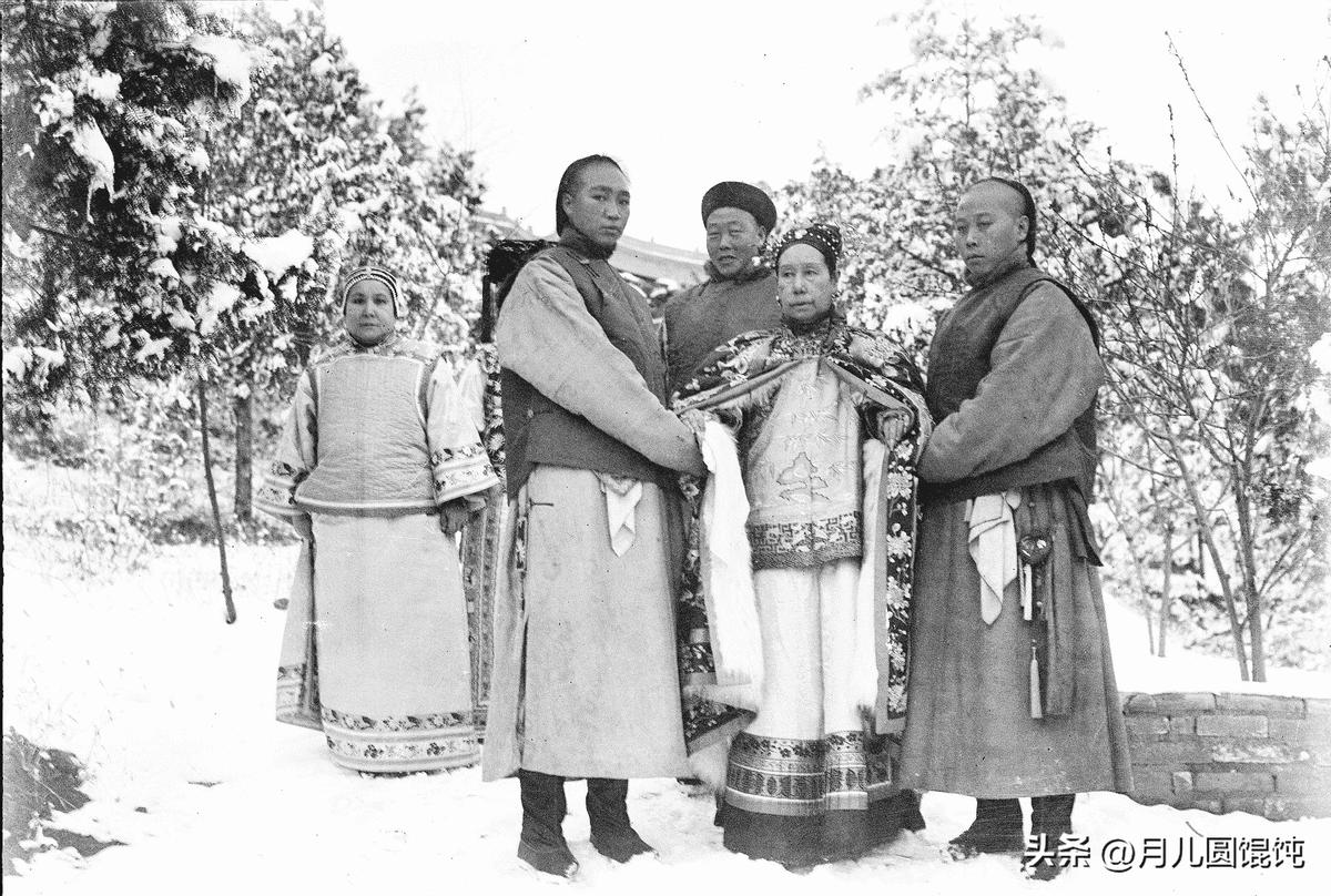 渚靛崕鏃ュ啗鍏借缁濈増鐓х墖,鏃ュ啗渚靛崕鍏借