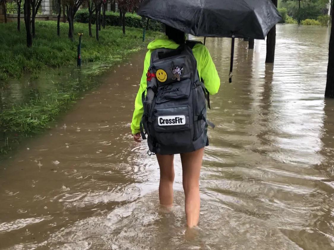 自卑自尊心强抑郁的人如何自救,如果自己抑郁了自己知道吗