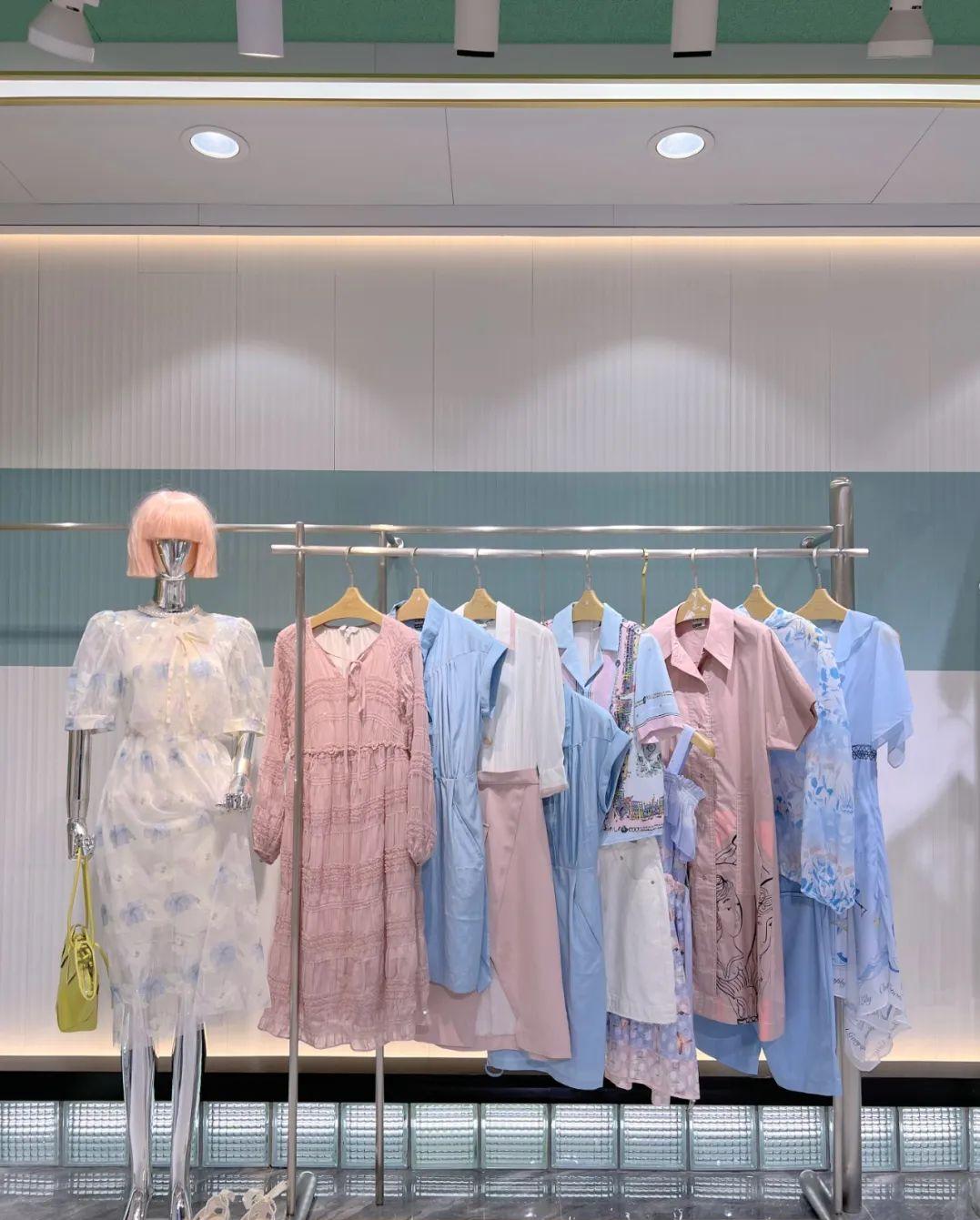 lily女装夏季连衣裙,lily女装针织衫连衣裙