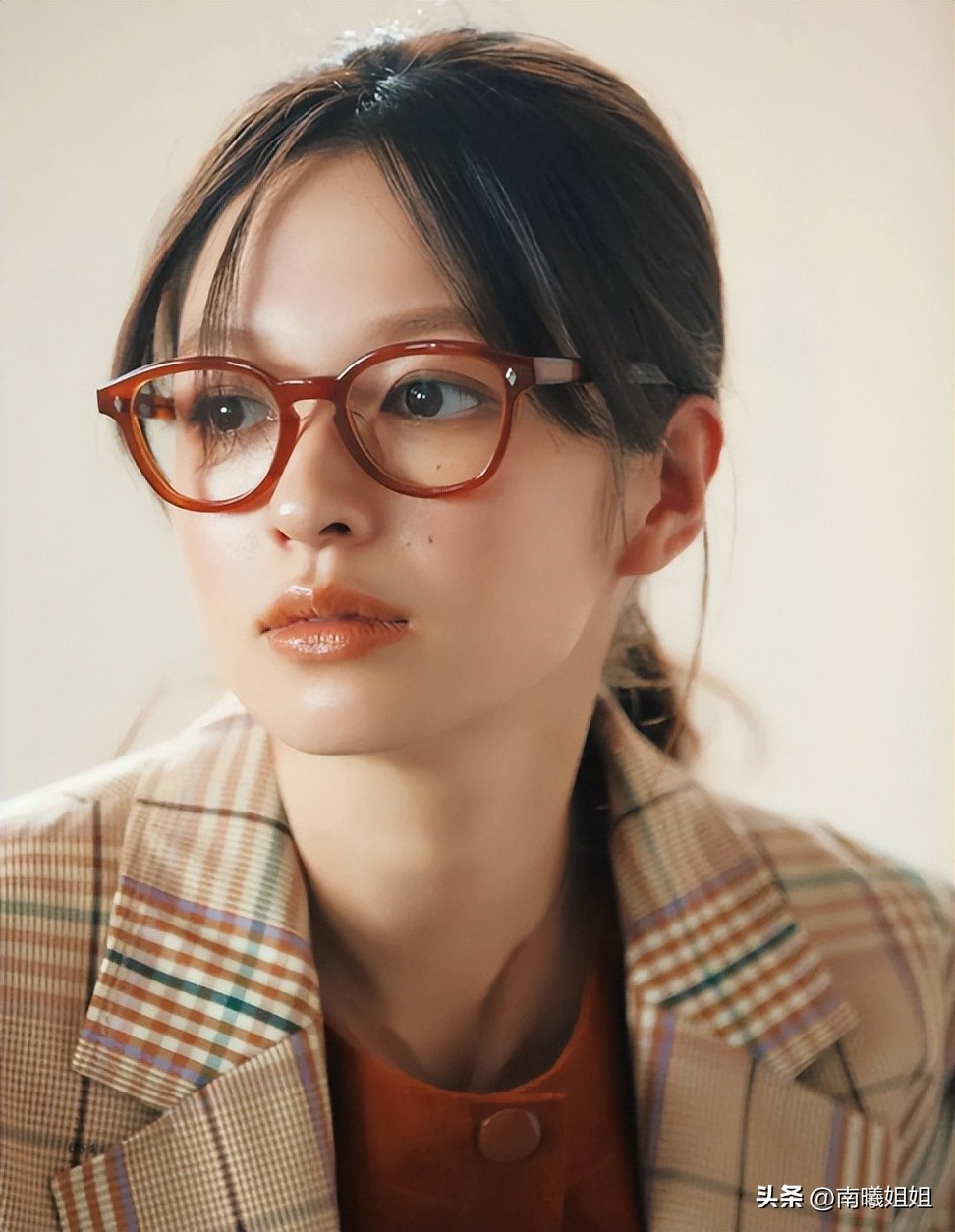 有福气的女人脸上都有这3种特征,女人不显老的面部特征