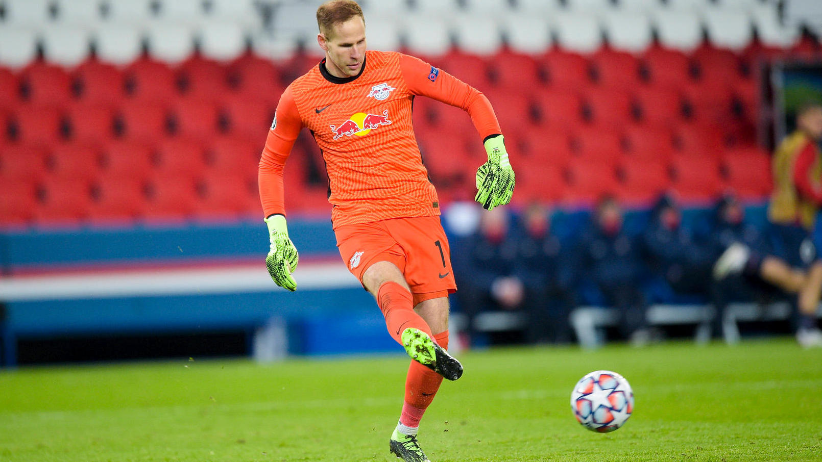 目前最牛的几个国家足球守门员,现役最棒的足球守门员是谁