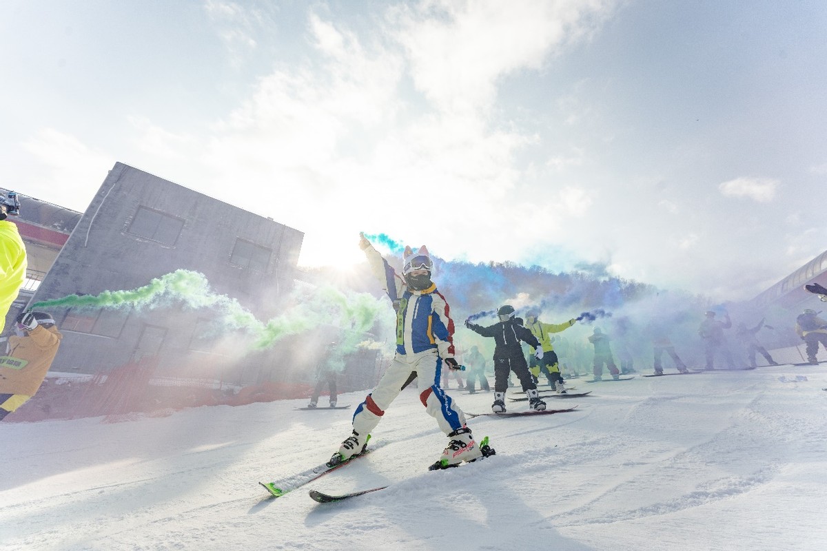 冬季滑雪就来鳌山滑雪场,太白山滑雪场和鳌山滑雪场哪个好