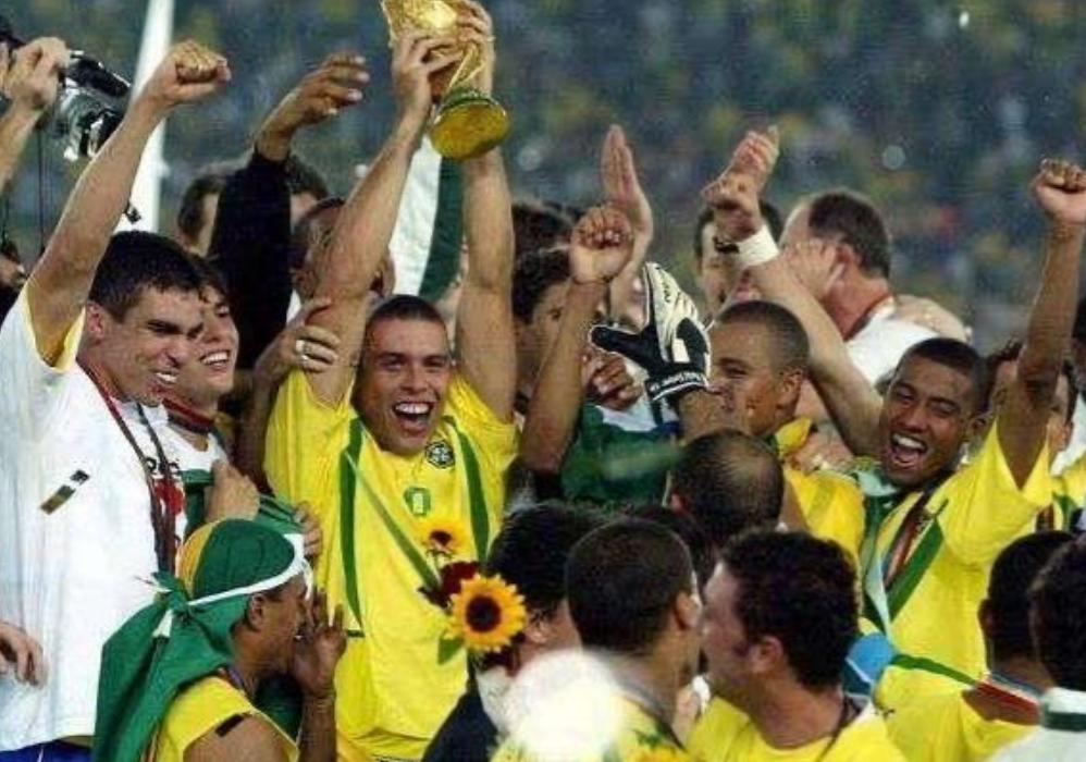 罗纳尔多代言金嗓子,罗纳尔多金嗓子江佩珍