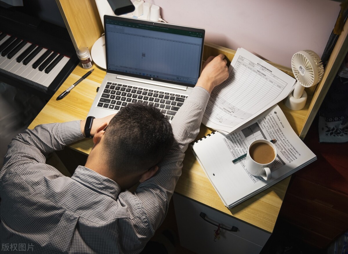 保险公司车辆定损员工作怎么样,保险公司的售后服务工作怎么样