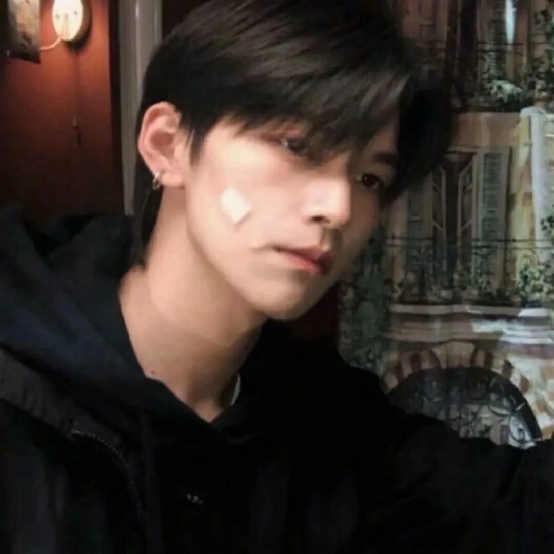 抖音男生动漫头像,抖音超仙头像动漫