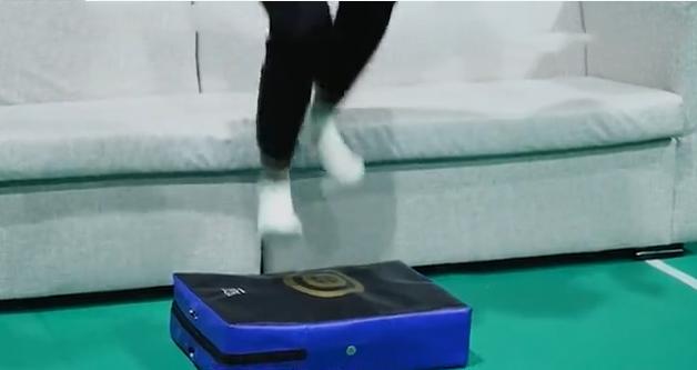 韩国2岁孩子遭养父母虐待致死,韩国1岁儿童被虐待致死