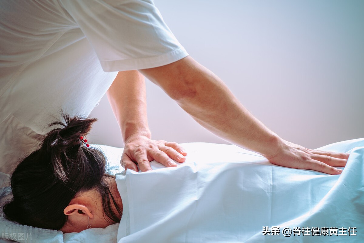 急性腰扭伤的原因症状及处理方法,急性腰扭伤原因症状及处理方法