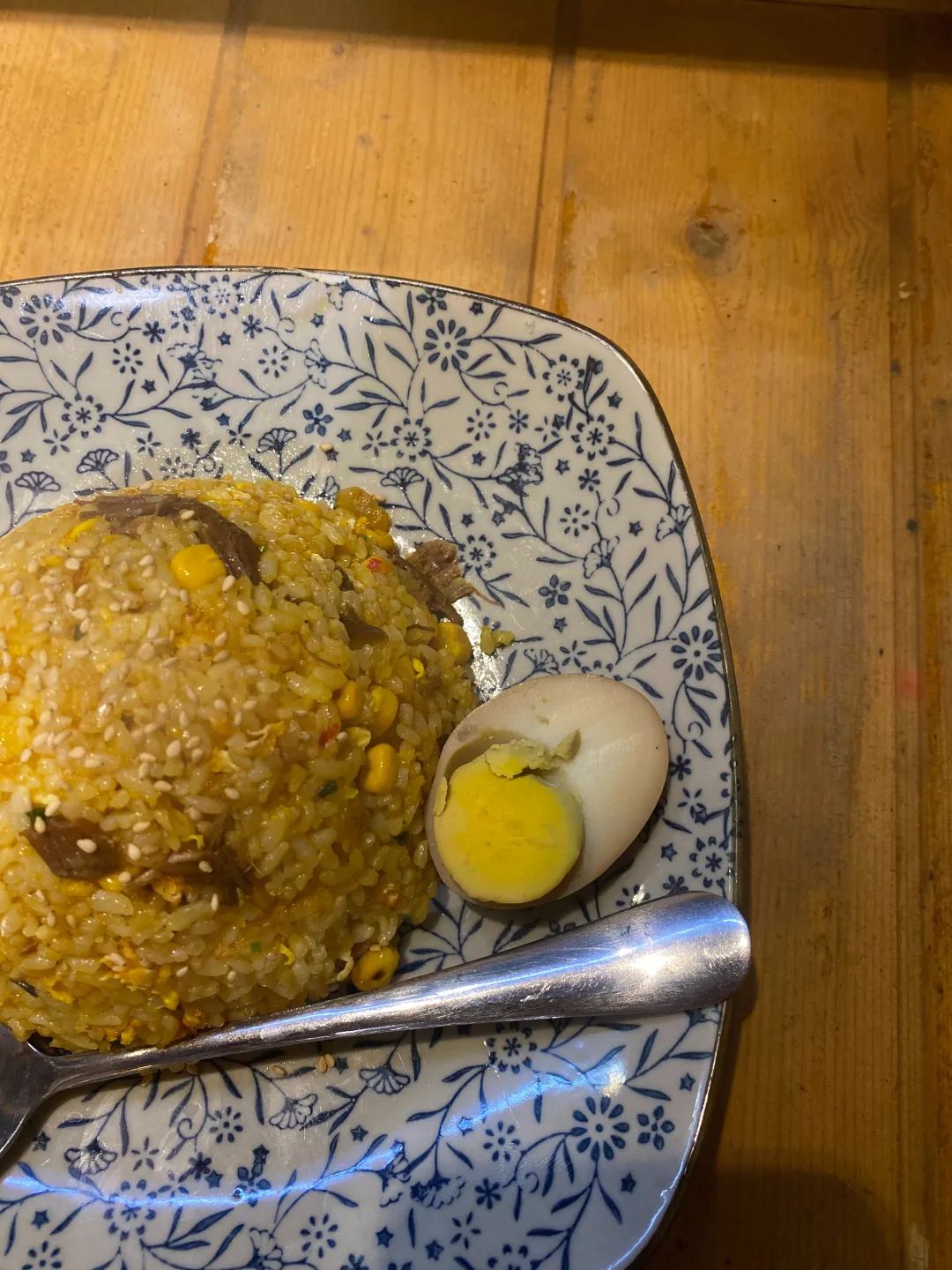 鐝犳捣閲戞咕鐙肩墮闈㈠潑,鐙肩墮闈㈠潑鐝犳捣