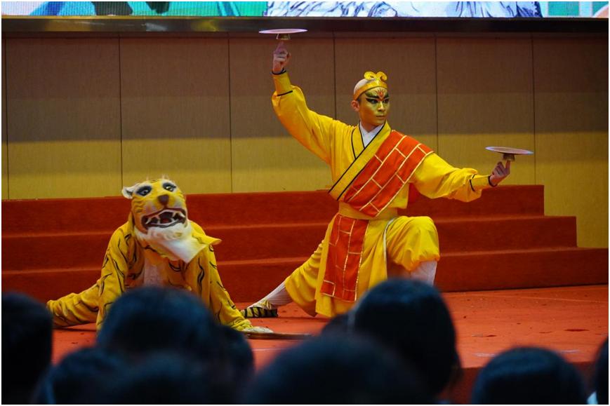 铿锵高甲进校园闽南文化润心田