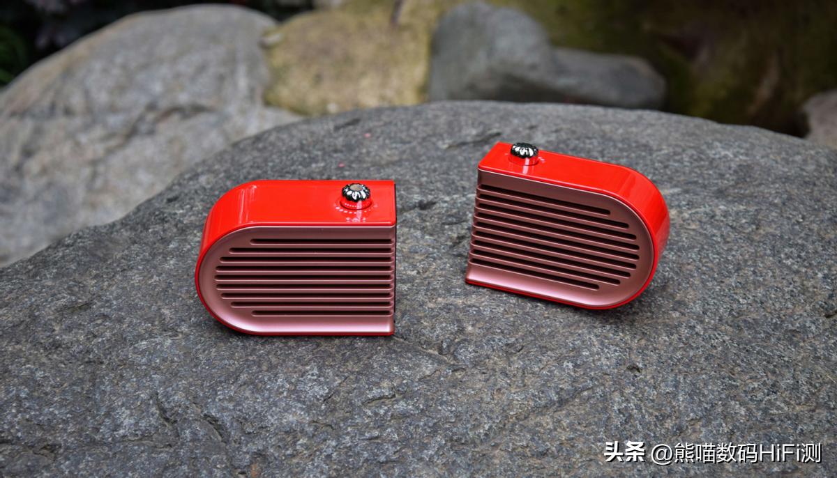 户外旅行神器，分体式TWS无线蓝牙音响艾刻iKKOITS02评测