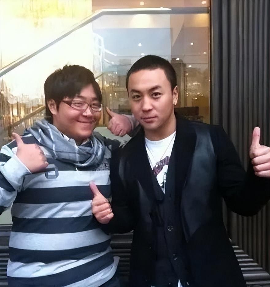 郝劭文婚礼释小龙伴郎,释小龙郝劭文当伴郎