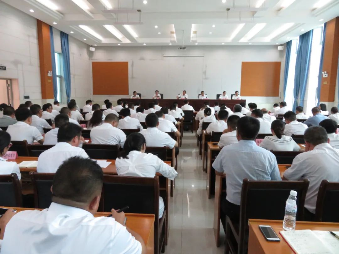 我县召开经济高质量发展推进会,全县2023年重点项目推进会召开