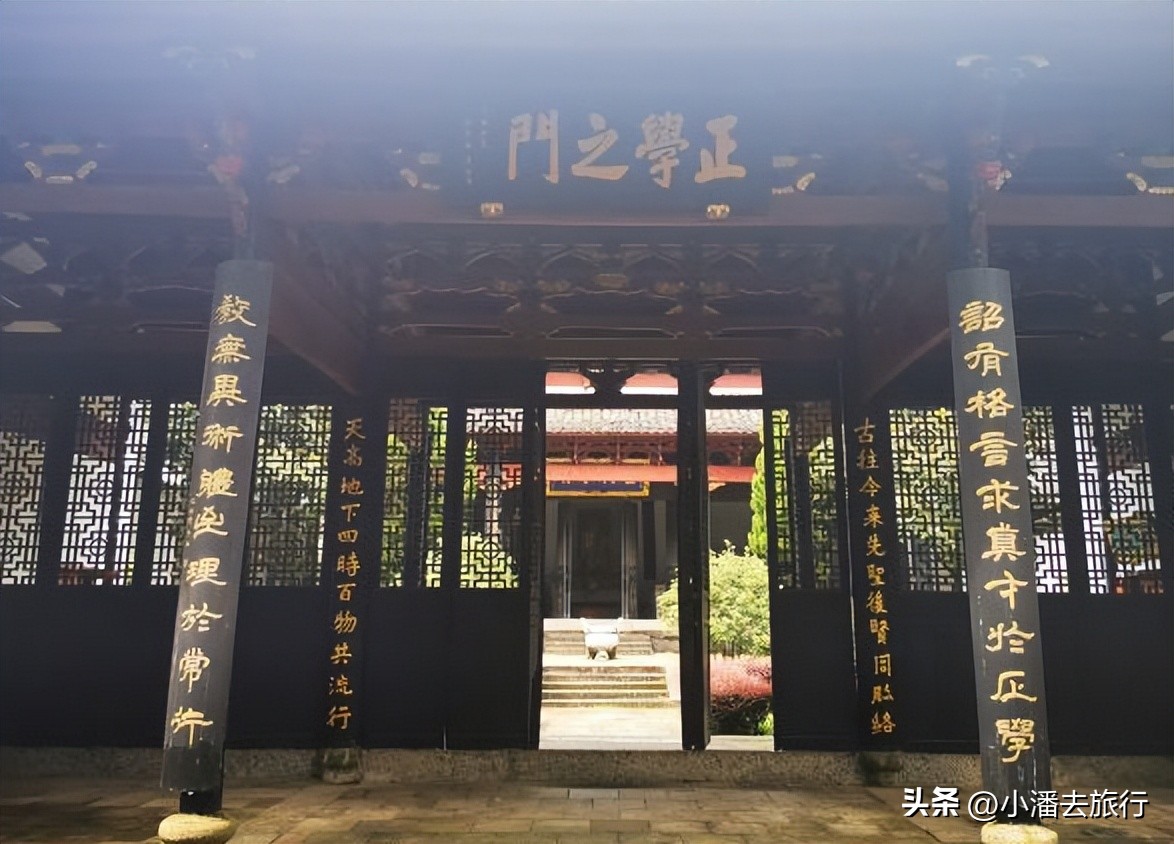 从重庆到武汉坐游轮需几天,从重庆到三峡游轮多少钱