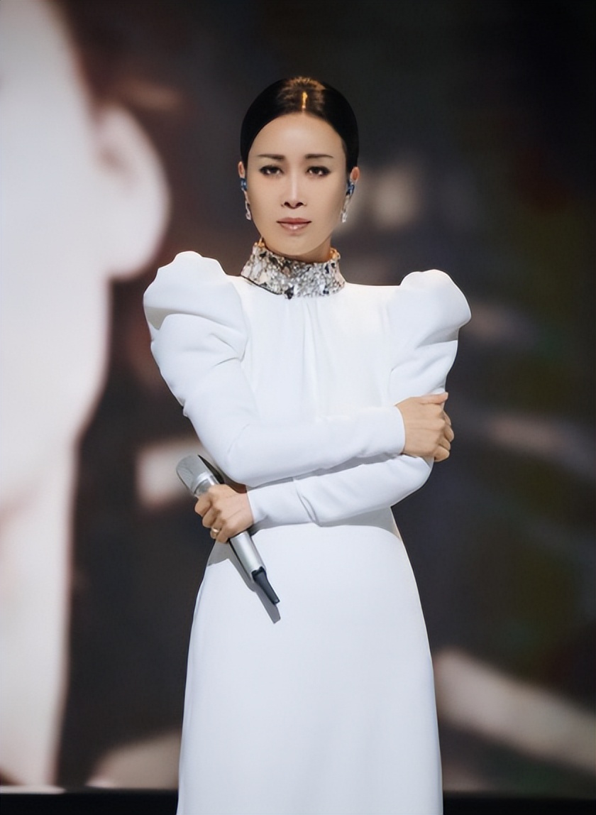 那英与孟桐哪一年结婚的,那英喜欢孟桐还是高峰