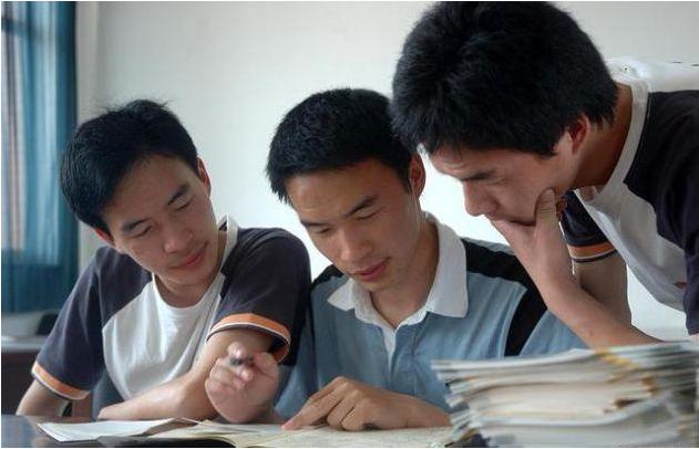 文科生本科毕业最容易就业的专业,文科本科男生报哪些专业好就业