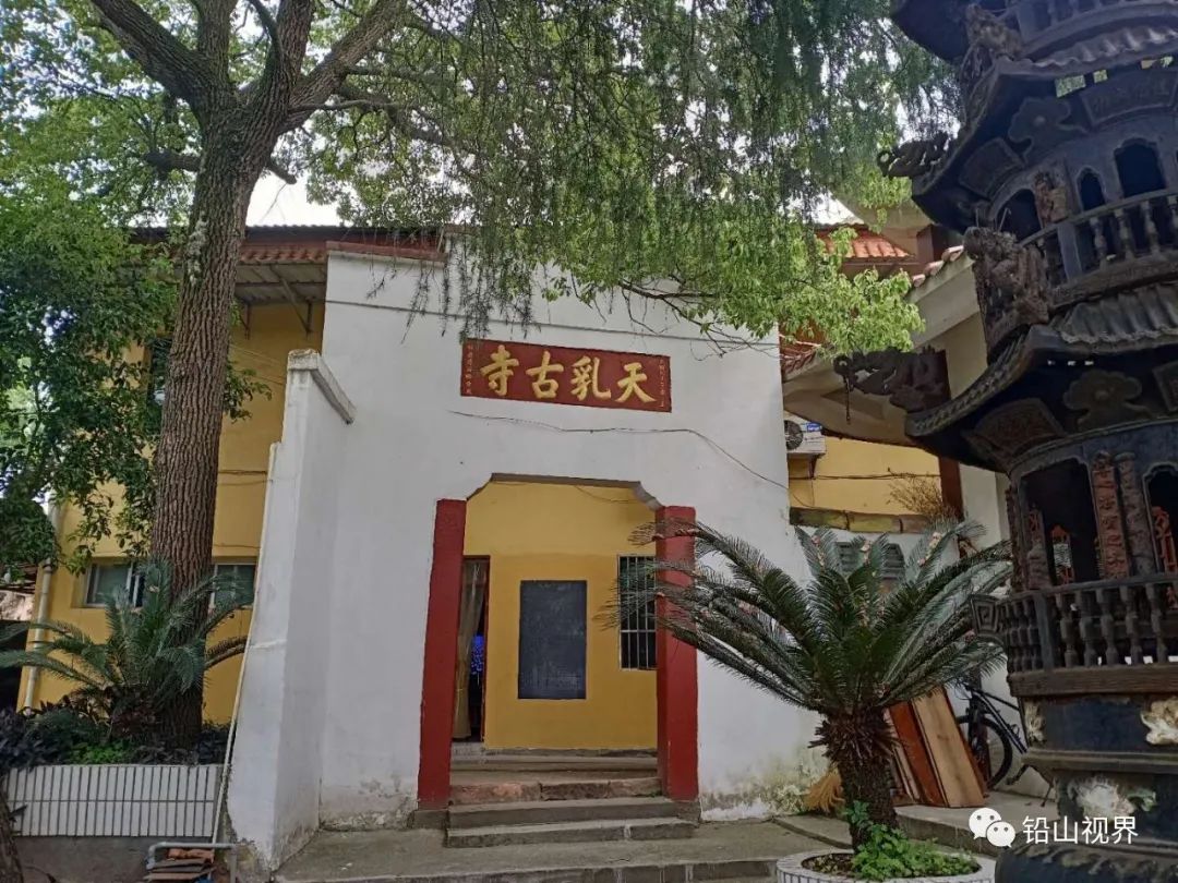 【上饶天下SHOW之铅山县】百年浮桥沧桑，百里信江画廊，辛弃疾巨雕缘何背城北望？