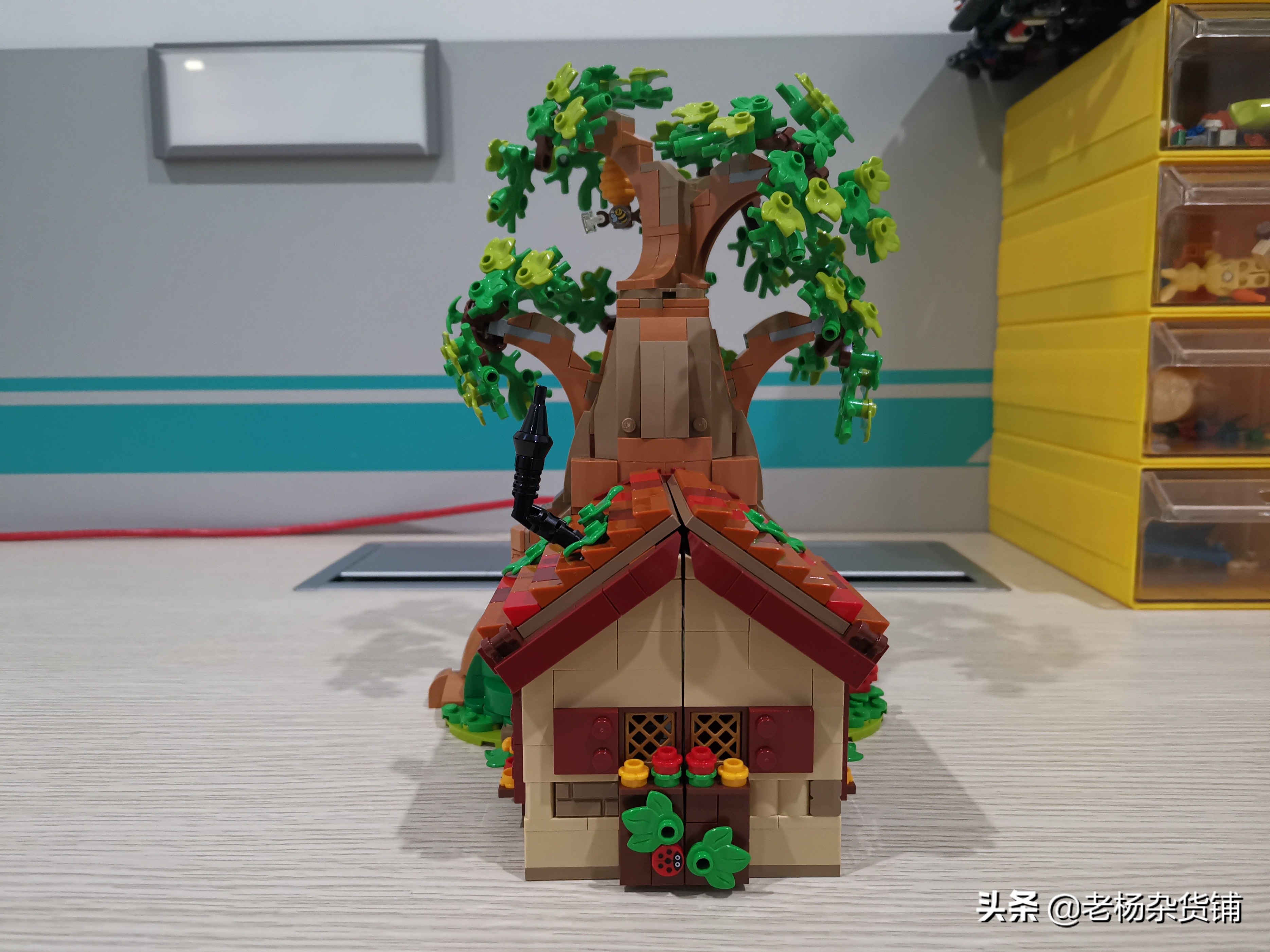 LEGOIEDAS系列21326超萌超好玩的小熊维尼树屋开箱评测