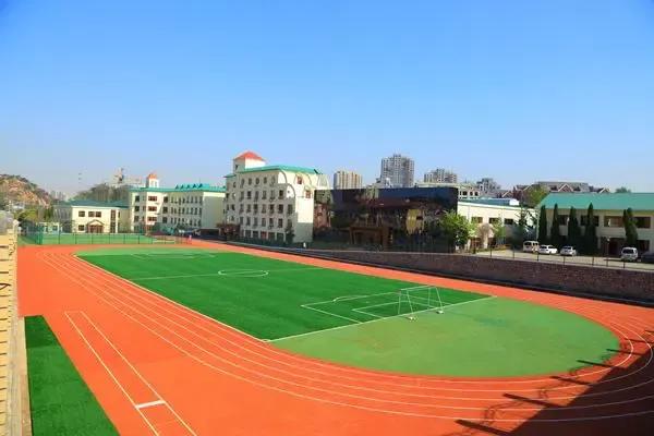 美丽的校园作文500字左右五年级,春天的校园真美作文300字三年级