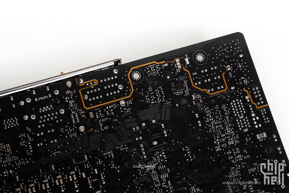 华硕tufgaminggt502弹药库白色,华硕gt502机箱黑橙搭配