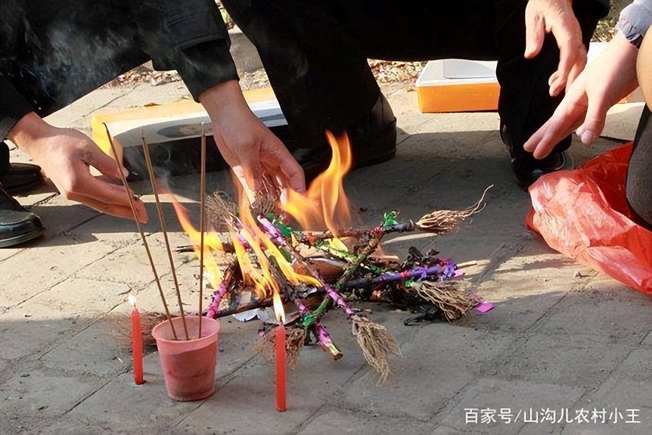 开锁的风俗内容,9岁小孩开锁习俗