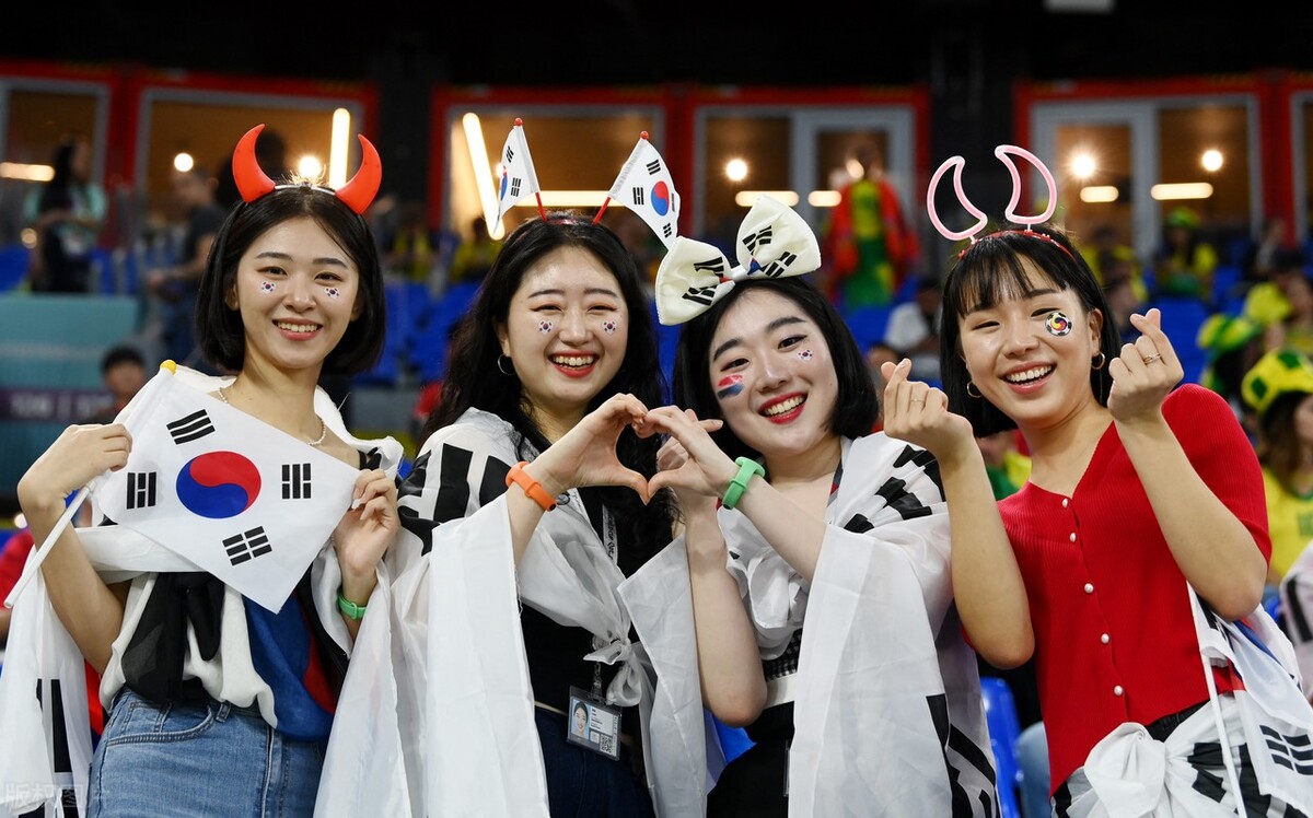 为什么在这一刻我们会为日韩足球而牵挂？