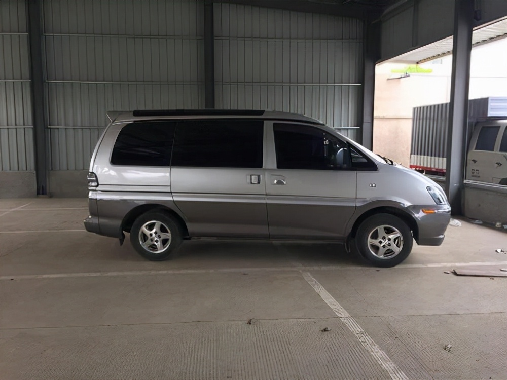 七座非营运几年审一次车,七座车型年审制度