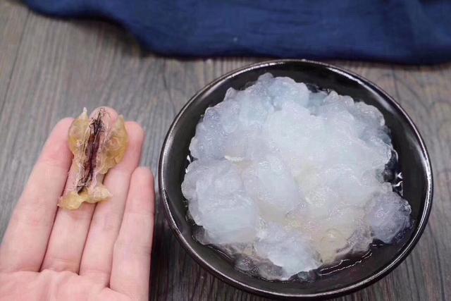 绝经过渡期吃什么,卵巢处于绝经期怎么办