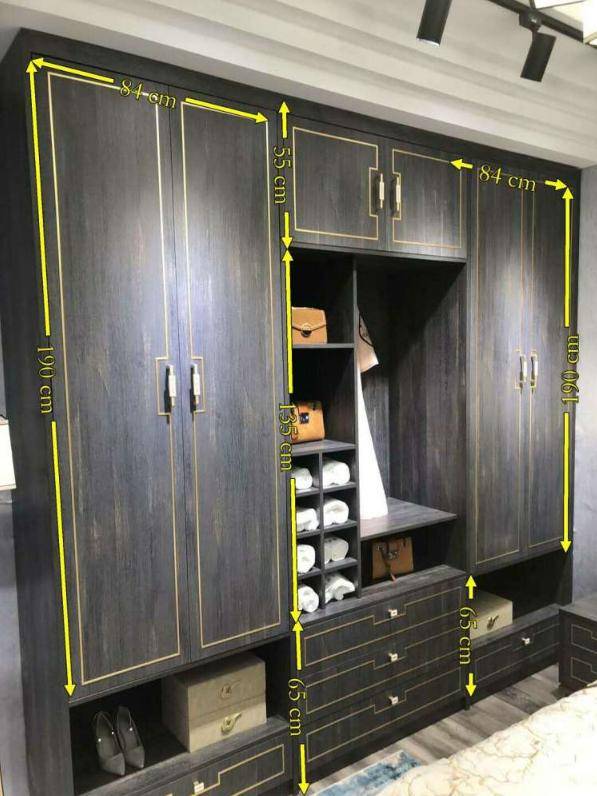 定制衣柜的尺寸一般是多少,各种衣柜定制板材报价