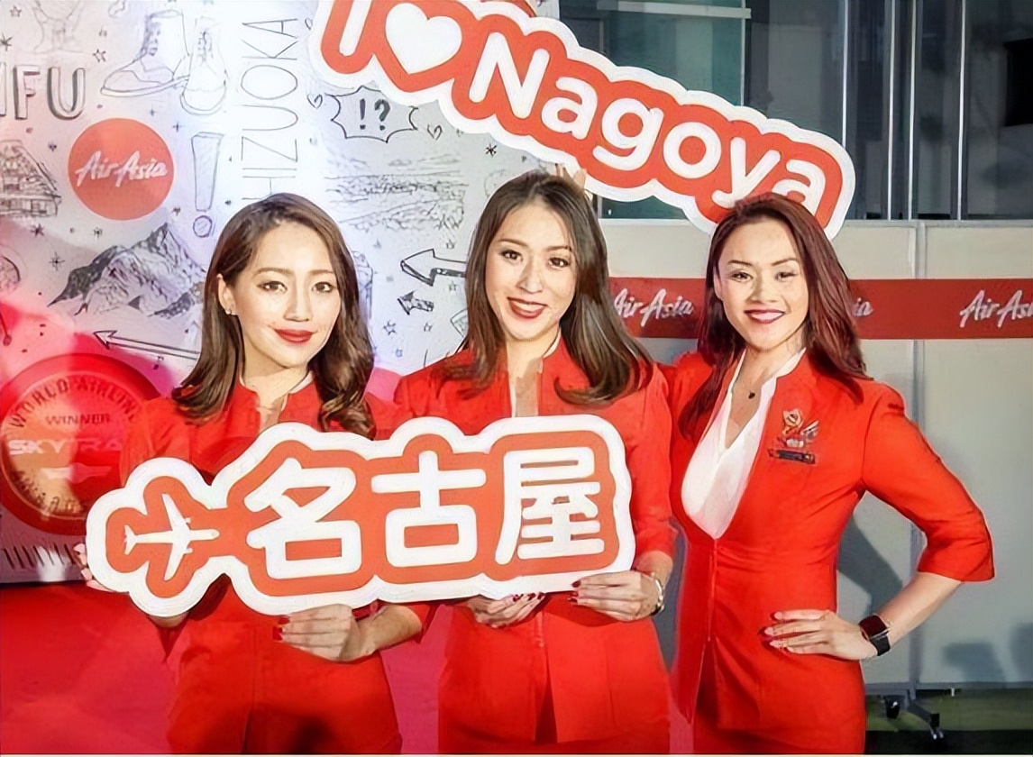 为什么空姐要穿裤袜,空姐为什么会穿棉袜