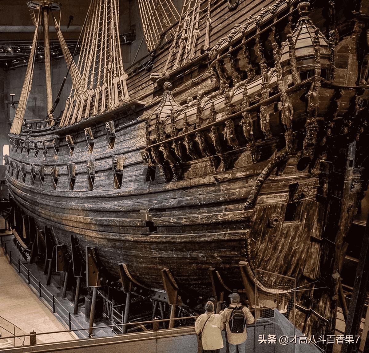 30张老照片再现！变态的纳粹，逼犹太人女人脱衣，集体*杀屠**